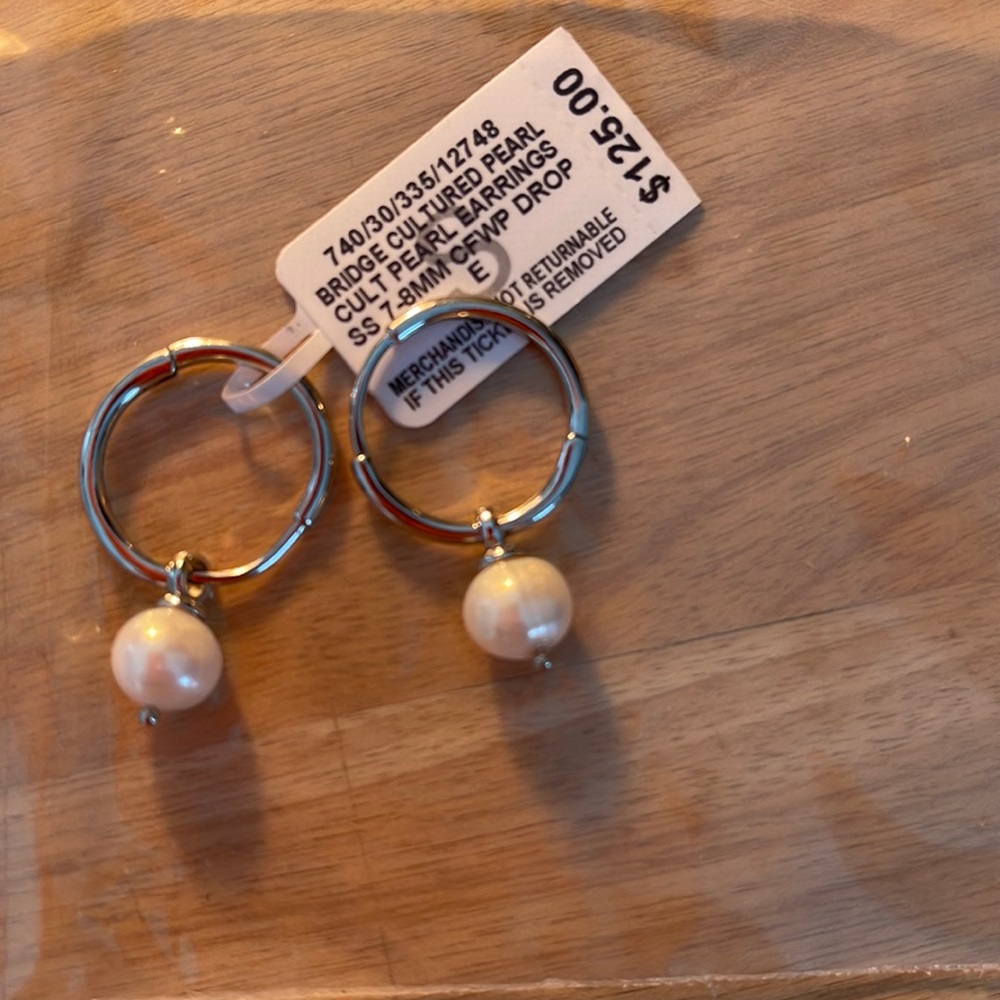 Cultured Pearl Earrings